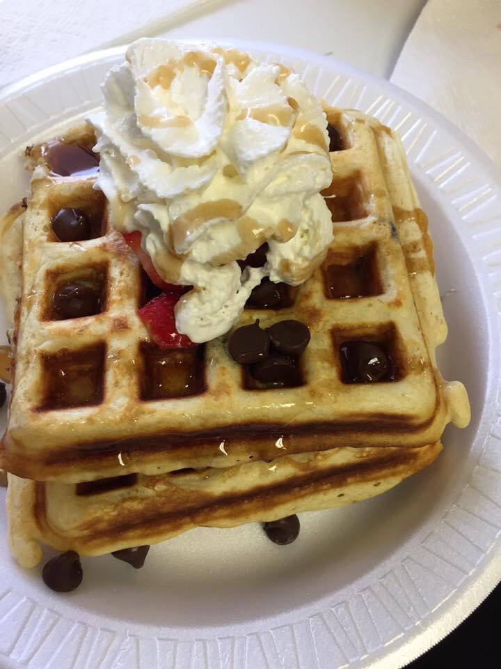 KDNu_Shamrock's tweet photo. Come get a waffle from the concession stand today!  🍀✨ https://t.co/koPUQKSxOp