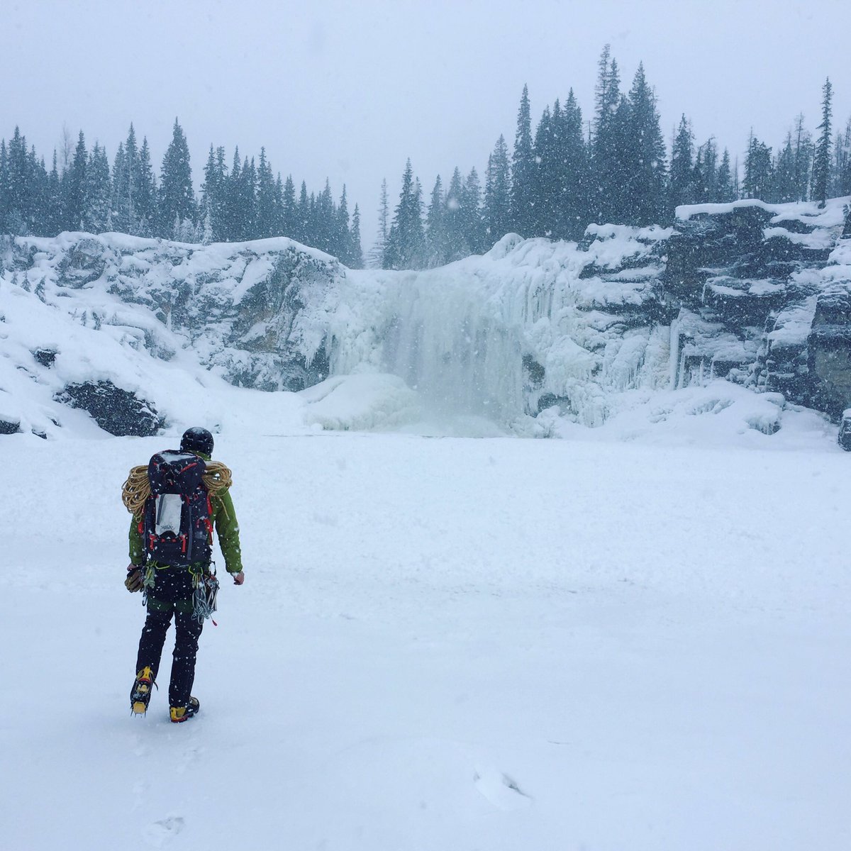 HelloBC's tweet photo. Our #exploreBC photo of the day is by @ChinChew11: Approaching Brooks Falls in Monkman Provincial Park. https://t.co/zGaWF5Ek0B