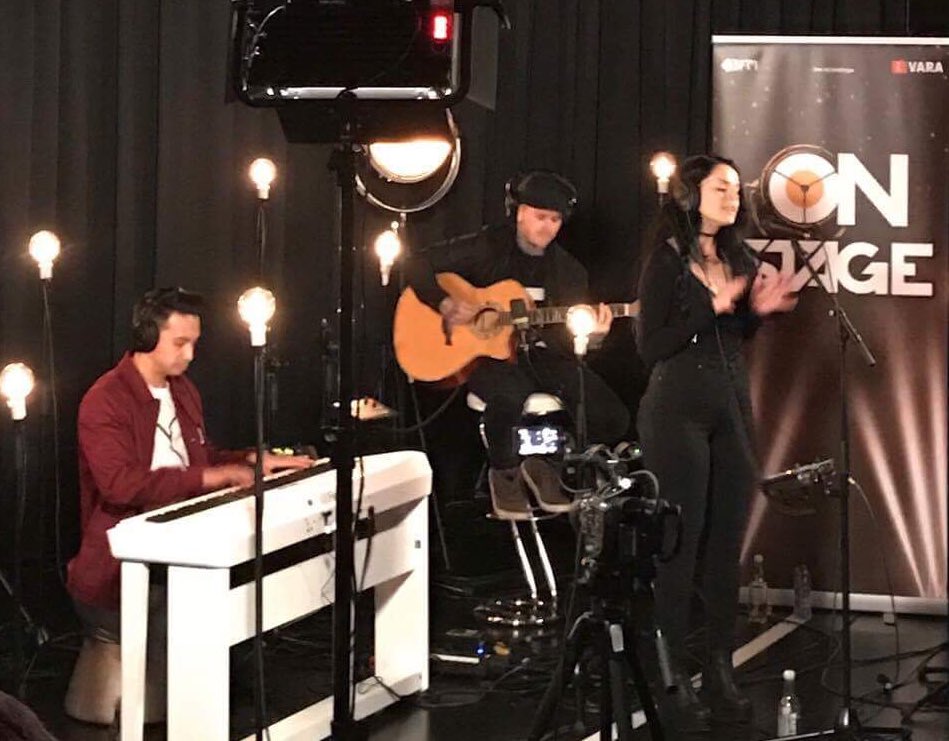 strengholtmusic's tweet photo. At #Dancefair where @LaidbackLuke performs an acoustic version of #XOXO with Ina and our Marcus Tikkanen. Now live on @3FM. https://t.co/CrTLUn3KCB