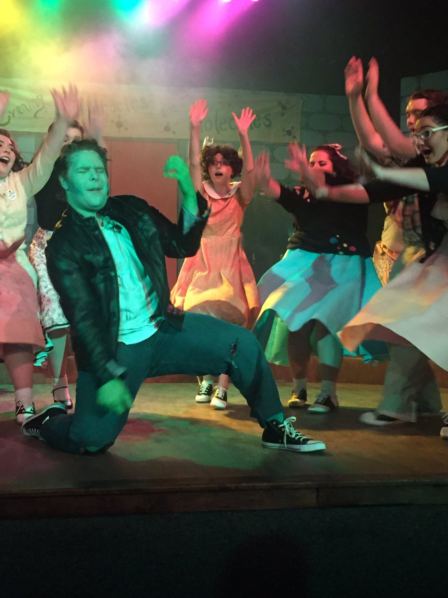 StageLightThtr tweet picture
