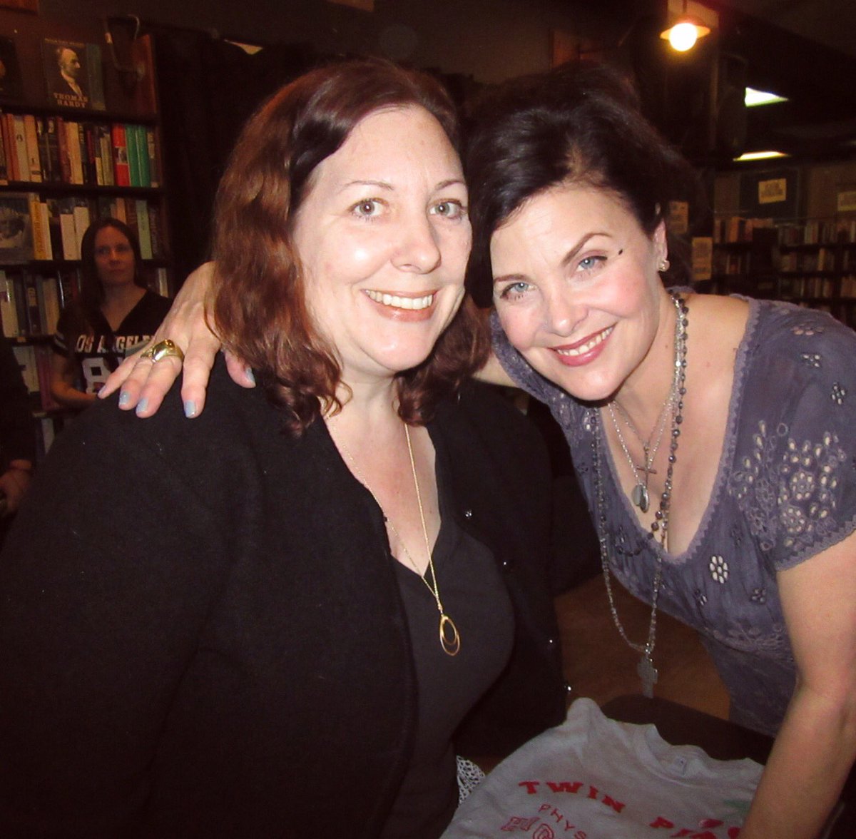ahanson15's tweet photo. With #SherilynnFenn at her #nomansland book signing at the @lastbookstorela She is very down to earth. Great bookstore! #twinpeaks https://t.co/lRepA7NBlD