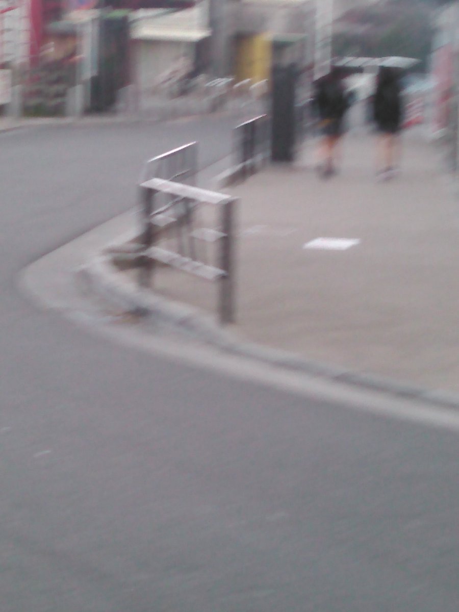 206goushitsu's tweet photo. そういえば、ブレブレで送ってきたよね？
この人たちから話しかけられたからっていくら盗撮はだめでしょ〜２の誰かさん👐👐 https://t.co/iT1DbIUbSm