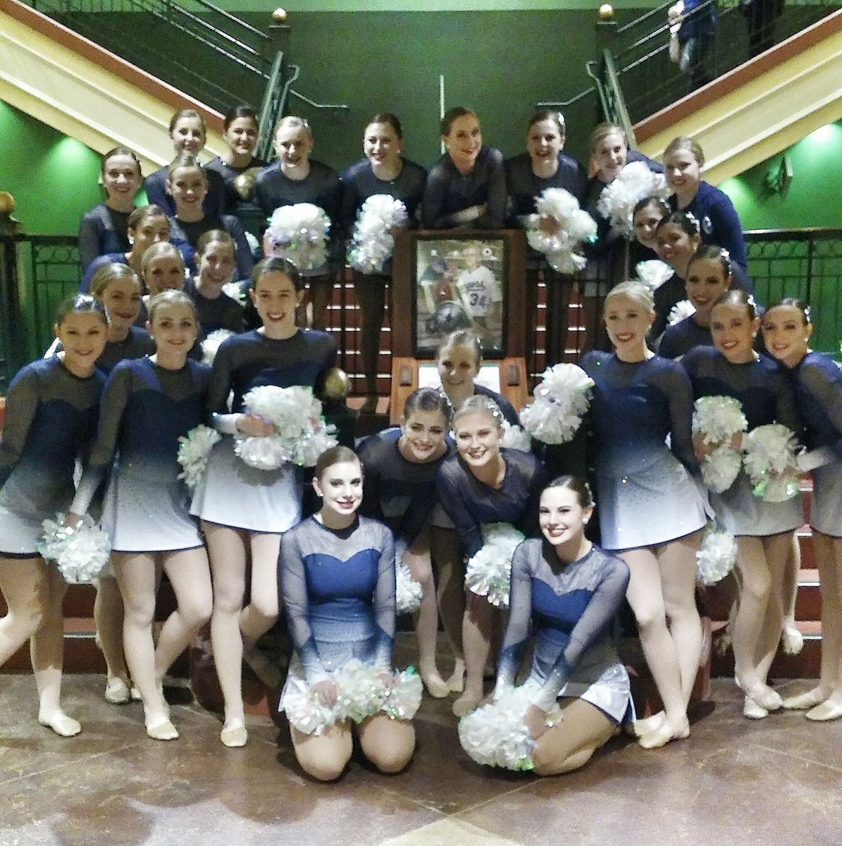 HHSRaidaires's tweet photo. Our last performance of the season is today at 3:40! Tune in on our Facebook page to watch hip hop!!💙👯💙 #allthewayup https://t.co/kALozmj813