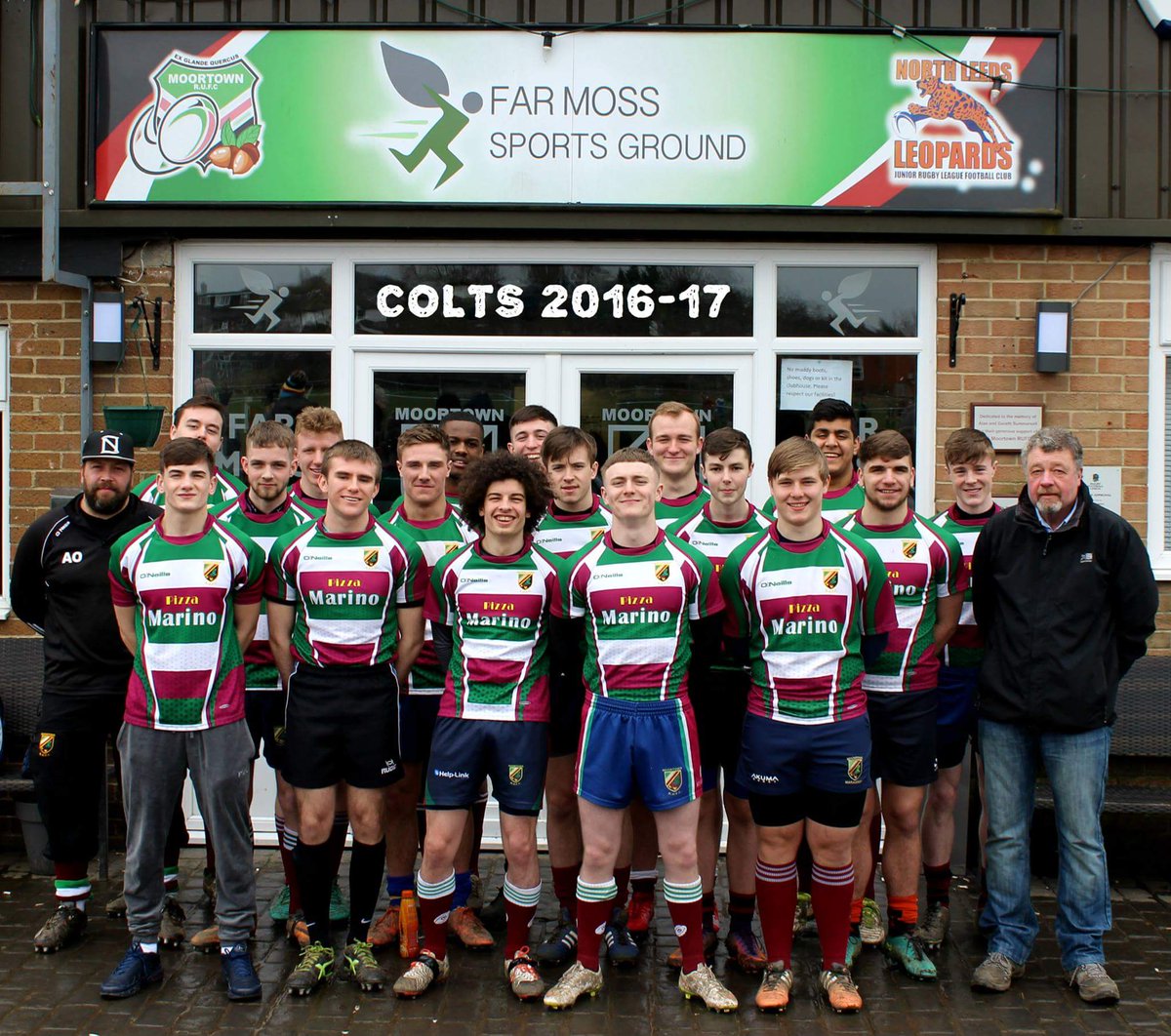 Lewis_R99's tweet photo. Its not just a team its a family https://t.co/sHhxzALDWf