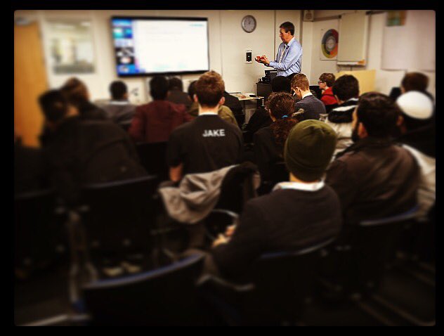 DMU_Physics's tweet photo. The day we took #dmu physics and engineering students to #Siemens Healthcare for an industry visit. #MagnetTechnology #dmutech https://t.co/9X1vv90fMX