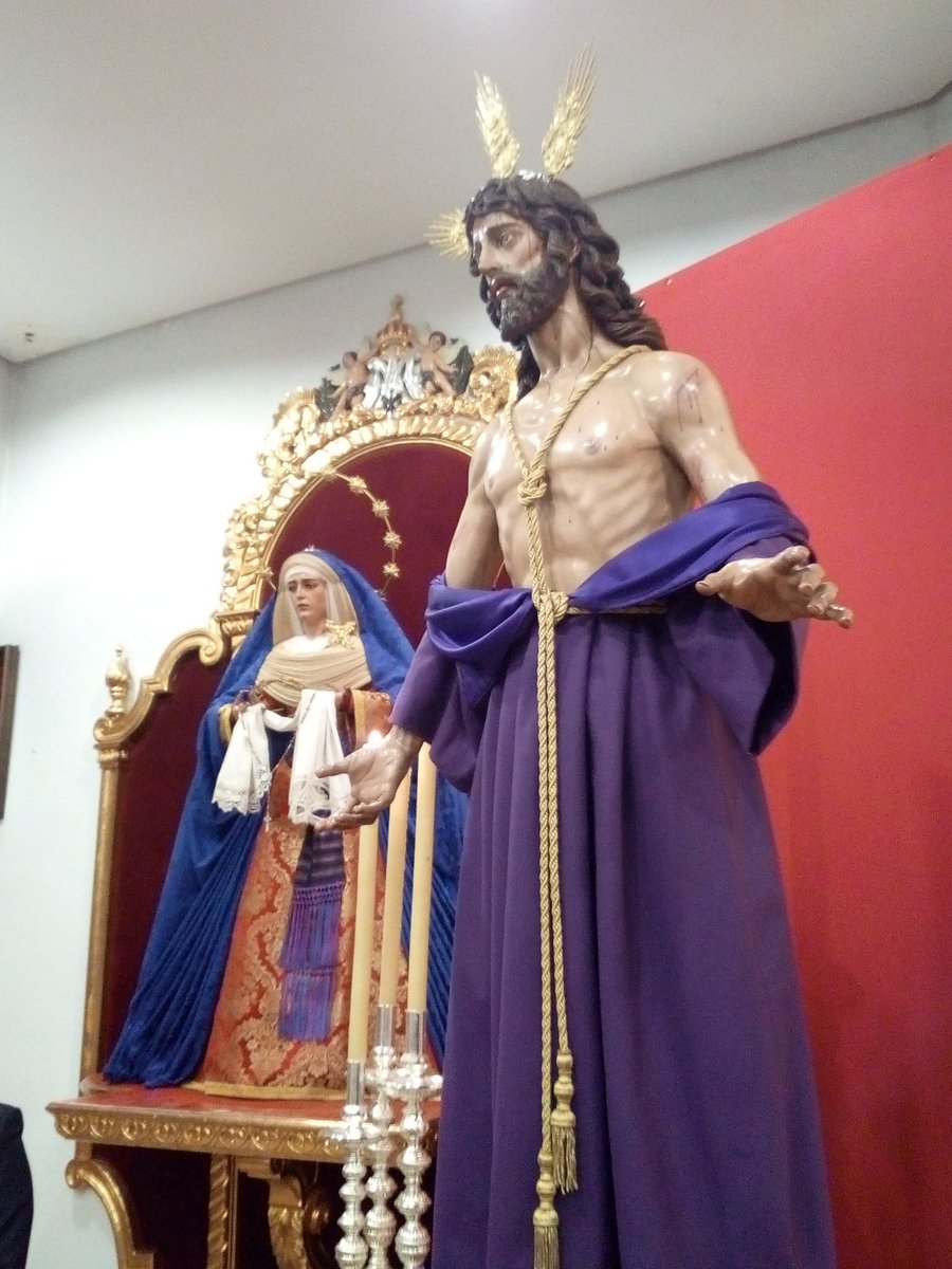 CruzGuiaAlmeria's tweet photo. Besapiés a Nuestro Padre Jesús de la Misericordia. @Hdad_losangeles . https://t.co/hqz7EcyKe3