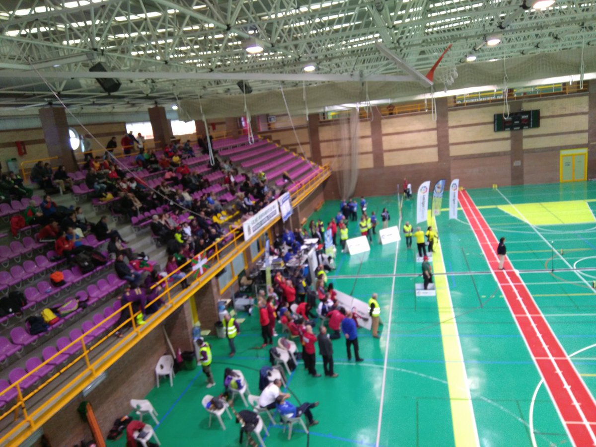 juliaciudadana's tweet photo. En las finales del Campeonato de España de Tiro con arco #Avila  @RFETA @arquerosabulens . https://t.co/e8L9nSsmPp