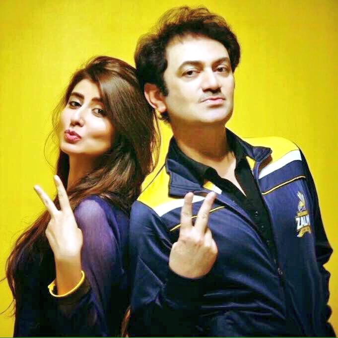 Alliizay's tweet photo. PAKISTAN - Z I N D A B A D🇵🇰 #PSL #PeshawarZALMI✌🏻 https://t.co/bQcUWEBcaV