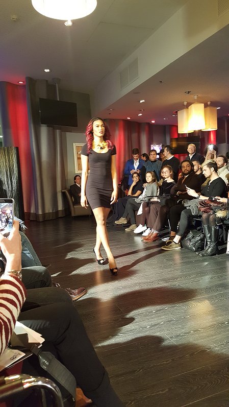 trendyslemagTw's tweet photo. Compte Rendu du défilé Fashion Glam Couture qui a eu lieu en Janvier 2017. 👠

https://t.co/sF61vCjhq1 https://t.co/OGn5Y7Ukwx