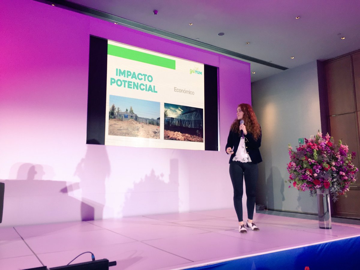 Ahora comienza su presentación @GriYummx, una harina hecha de insectos 🐜🐜🐜
@WomensWeekendMX #tank147