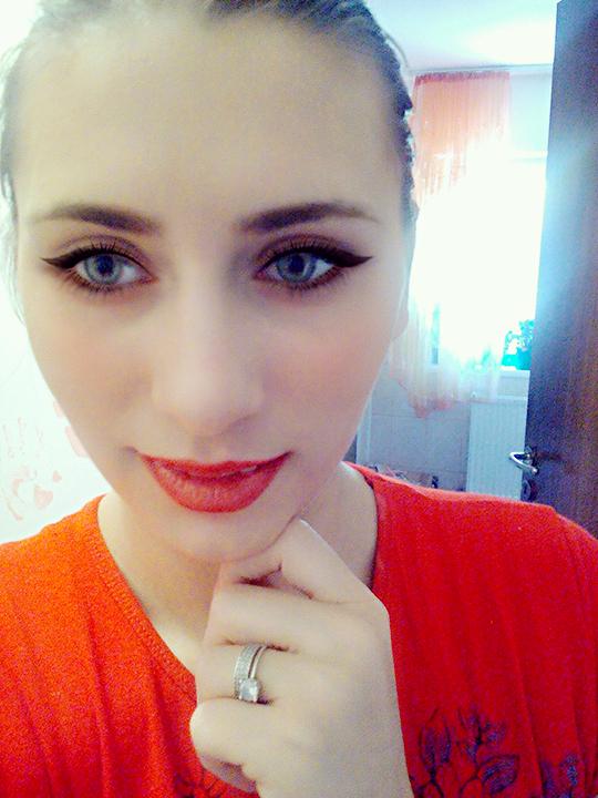 DeeaRoxy05's tweet photo. #redlips #Inlove #wattpadwriter https://t.co/40iNv6RiRQ