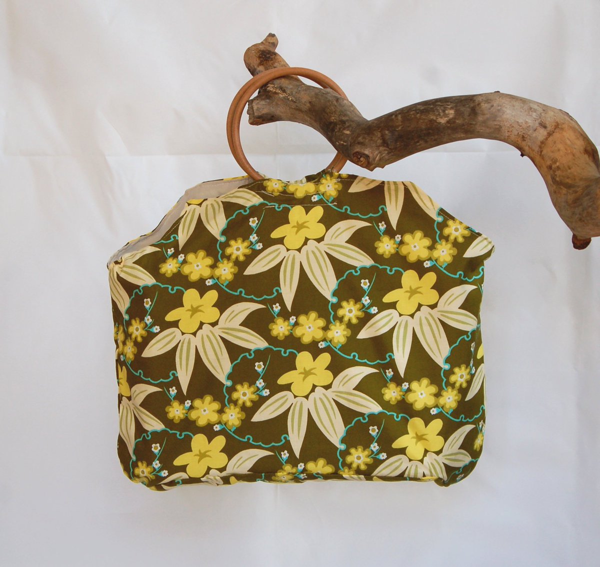 thewoollytangle's tweet photo. Here's one of my new style #knitting bags! Came over all retro! What do you think?!
https://t.co/qqpJJQakWU #crafthour #yarncraftnetwork https://t.co/o8lyXM16eC