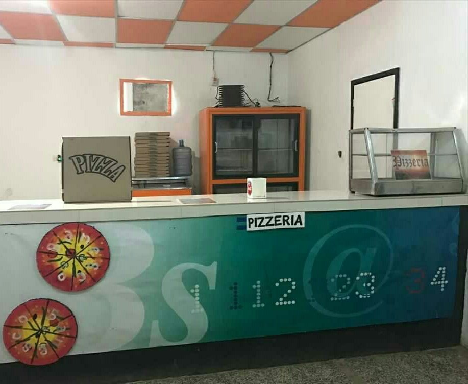 DarvinsonRojas's tweet photo. Ministerio para el Servicio Penitenciario asegura que el falso Banesco de Tocuyito es una pizzeria donde los detenidos estudian gastronomía https://t.co/qzELK58ksN