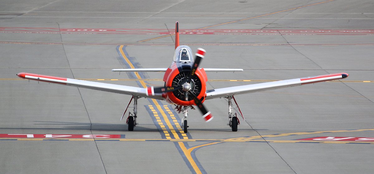 Kent_YVR's tweet photo. #Closeup details #classic #USNavy #warbird #1955 North American Aviation #T28B #Trojan #138263 @futureofflight #KPAE #PaineField #featureFOF https://t.co/qezSBIofxf