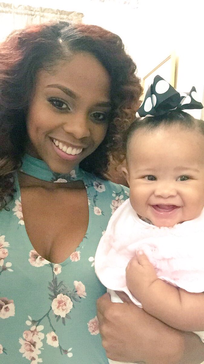 iTS_BRANDiEE's tweet photo. Salt &amp; Pepper! 👑#PrincessEmery https://t.co/qkkbLifcXV