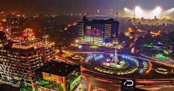 taimoornaeem_'s tweet image. This is Lahore Tonight!!! 😍👌💚
#HBLPSL #PSLFinal #LAHOREFINAL #LahoreLahoreAey #ThanksAllah #ThanksPSL