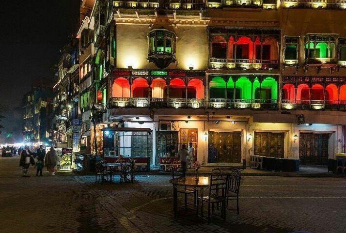taimoornaeem_'s tweet image. This is Lahore Tonight!!! 😍👌💚
#HBLPSL #PSLFinal #LAHOREFINAL #LahoreLahoreAey #ThanksAllah #ThanksPSL