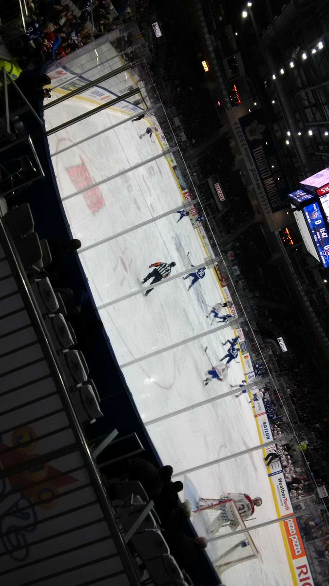 tdsb_keele's tweet photo. Enjoying a great afternoon with Selwyn families! #letsgomarlies #itsnottoocold Thx u SAC! https://t.co/wHve46wYLZ