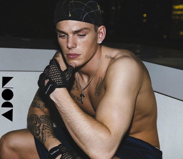 gdrsbryce's tweet photo. i have kissed the palm of your hand and felt the fire in your soul. https://t.co/uxvr1PDSel