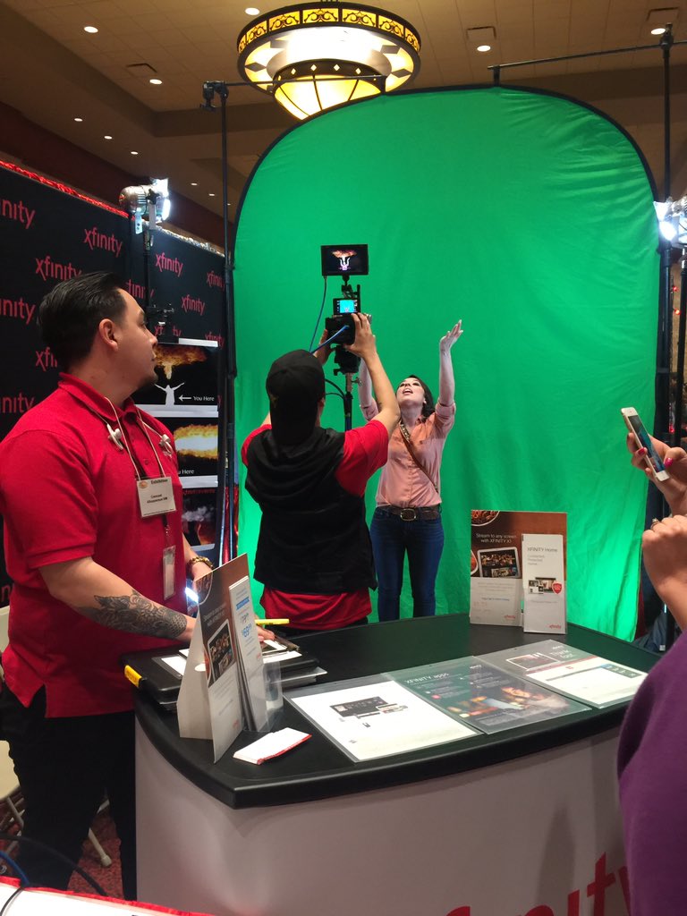FieryFoodsShow's tweet photo. Need a new profile picture? #xfinityevents has your back! #FieryFoodsShow https://t.co/sQoQkwH0aB