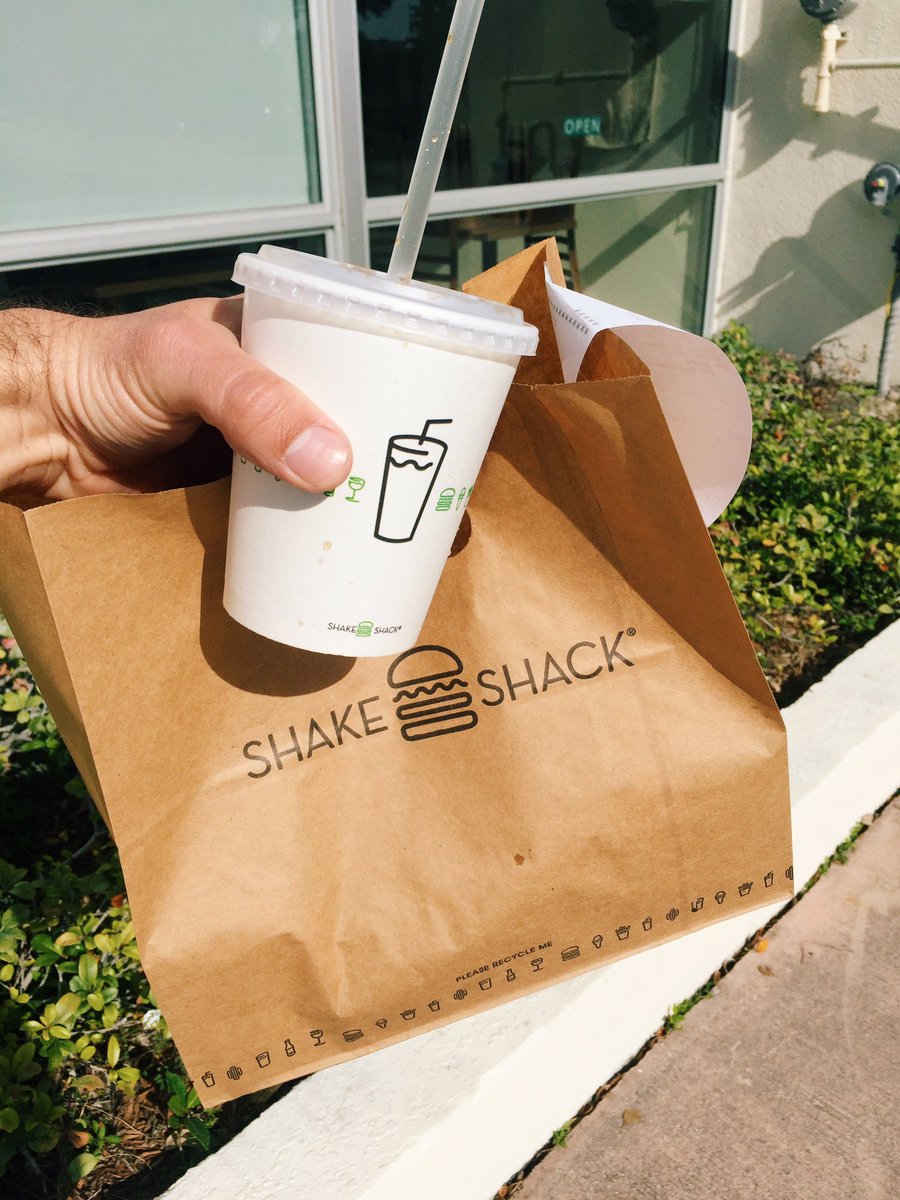 RayLopez's tweet photo. I couldn't even wait until I got home. It lasted 30 seconds before I demolished what was in that bag 🤦‍♂️@shakeshack https://t.co/djgBPfnh2S