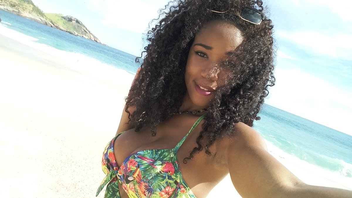 brendamoraes28's tweet photo. Me enchendo de energias boas, conhecendo lugares inusitados e difรญceis. Que dia, mais uma Trilha p conta. Segue o fluxo๐๐ฑ๐ท๐๐ #Praiao https://t.co/2BBoZYnXBs
