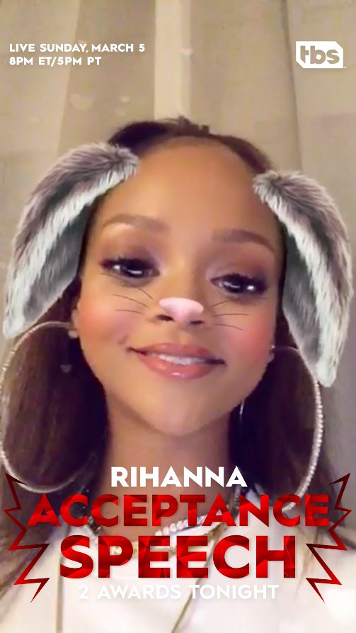 iHeartRadio's tweet photo. Follow iHeartRadio on @Snapchat for an exclusive message from @rihanna! ❤️ Congrats girl! #iHeartAwards https://t.co/RDV7LYBBW3