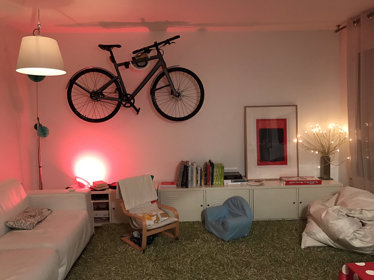 lucabtt's tweet photo. Parking vélo... https://t.co/JOlAoS2eri