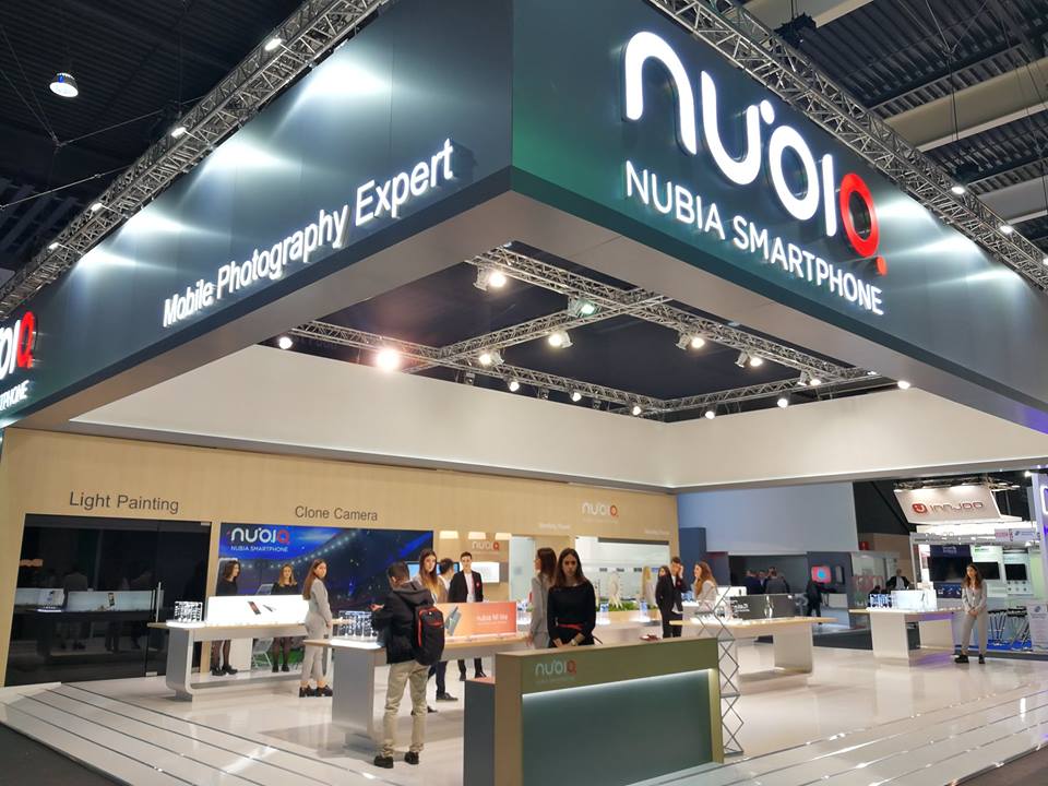 RECHIRetail's tweet photo. #RECHIRetail provides the simple and neat #DisplaySecuritySolution to Nubia Smartphone on #NubiaMWC2017 #RECHILatestSecuritySystemForNubia https://t.co/2gJiKKVM4h