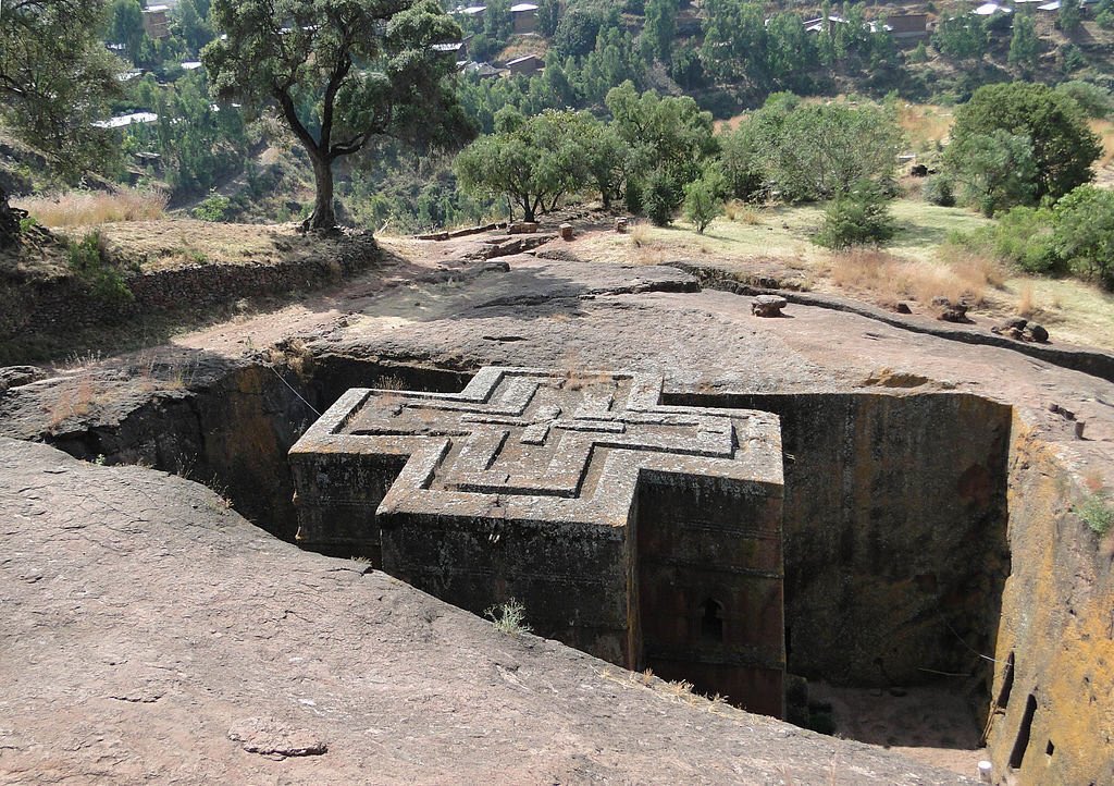 REDSEASHAWTY's tweet photo. ok so I'm tired christianity being a "white man's religion" is one of the biggest lies ever told.. one of the oldest churches is in Ethiopia https://t.co/cAWitnkBTc