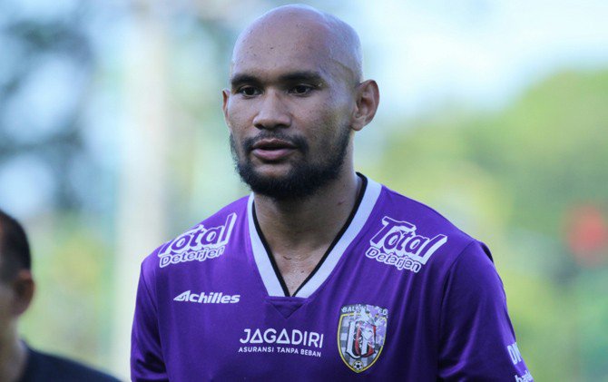 Kiper Bali United Pilih Jaga Kondisi Tubuh Saat Libur
semetondewata.com/index.php/baca…

#BaliUnited #Sepakbola #Bali