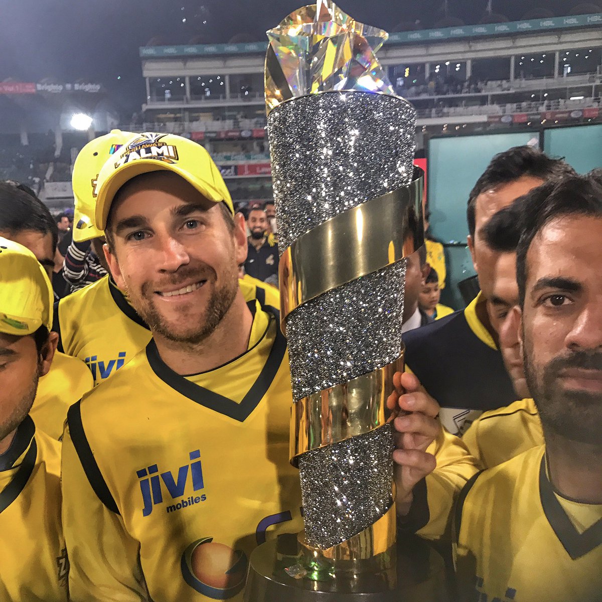 dmalan29's tweet photo. PSL Champions 2017 🏆 #peshawarzalmi #champions #PSL2017 https://t.co/DV7gYKqaUB