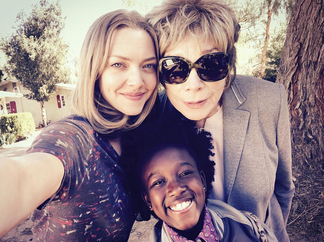 seyfriedfan's tweet photo. #TheLastWord gallery update https://t.co/1syKXG2Zwq @AmandaSeyfried @maclaineshirley #AmandaSeyfried #ShirleyMaclaine https://t.co/ls8KONZbpM