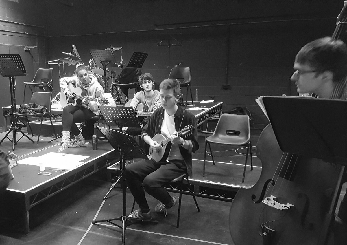 Only two weeks left in the rehearsal room before we move into venue! <a href="/rosebruford/">Rose Bruford College</a> #SoManyWindows #SoManyStrings