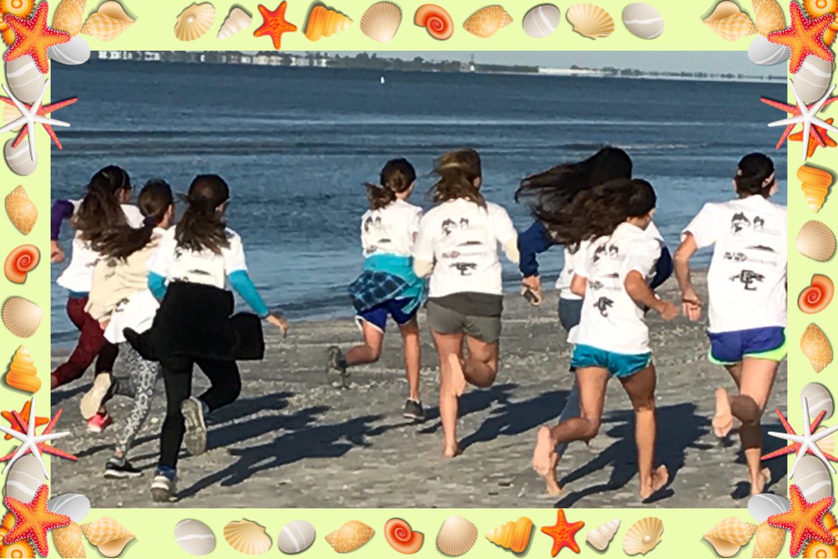 FMBeachSchool's tweet photo. FMB students enjoy participating in SHRIMP RUN on the beach 🏖 https://t.co/XImA9yvRfv