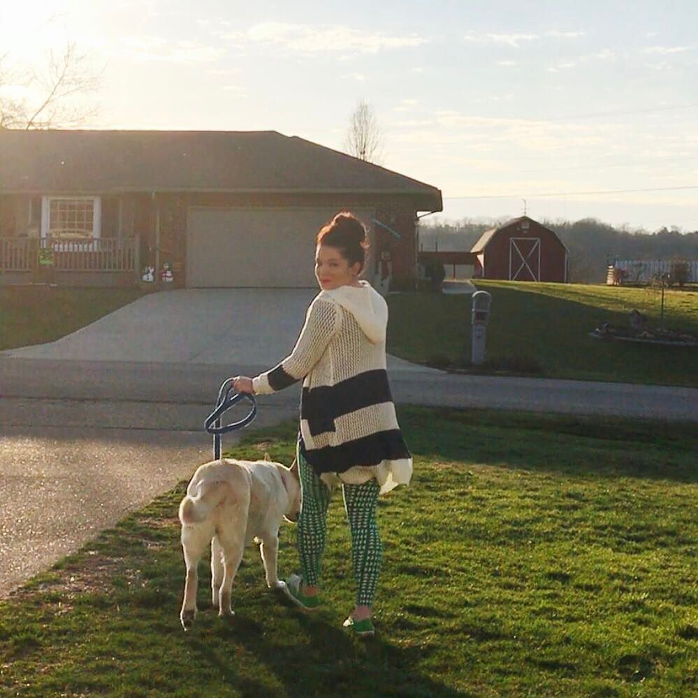 LLRDeniseJenna's tweet photo. #17daysofgreen day 5: green and white leggings, green Chucks, navy Irma, and one of my favorite sweaters of all tim… https://t.co/dhcUWGTjRR