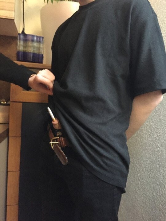 chaudnusly's tweet photo. @yurasly si t trist jte laisse 1 cigarette bebe 💕 https://t.co/GzNdFUJmGS