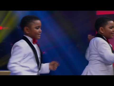 Freddie y Teddie nos muestran su coordinación bailando tap | Grandes Chicos dlvr.it/NY4HkP #TVAzteca