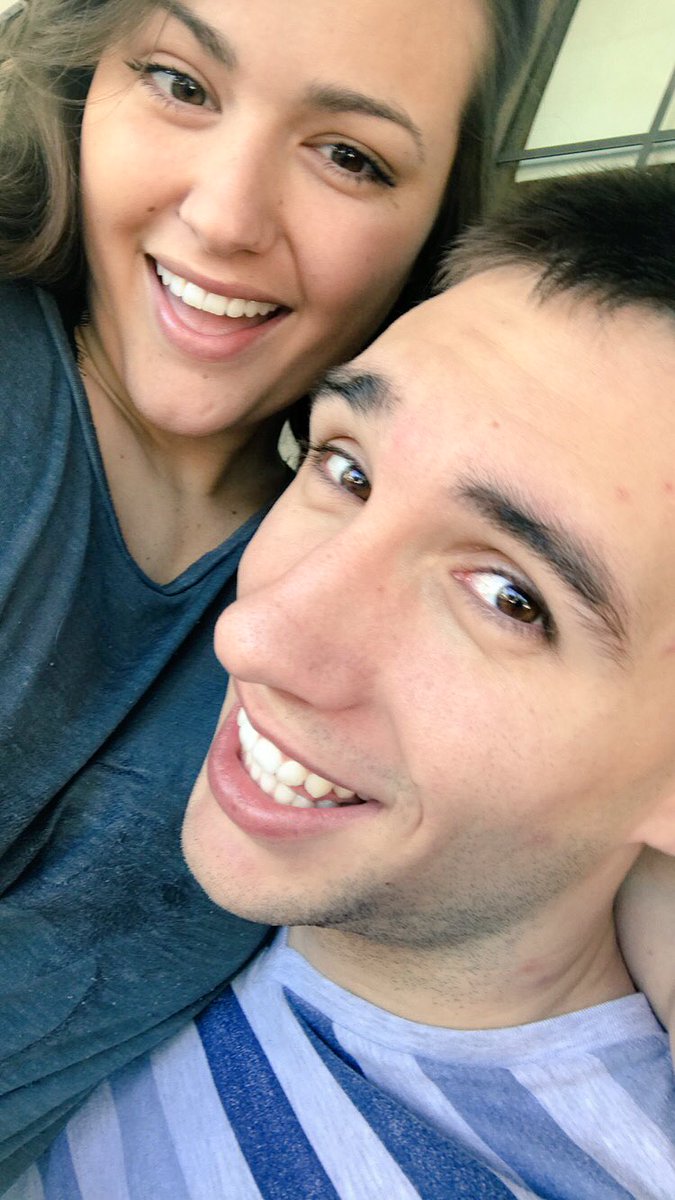 loganastephens's tweet photo. Josh's frat boy smile. 🙄 https://t.co/8n4ocaG3CW