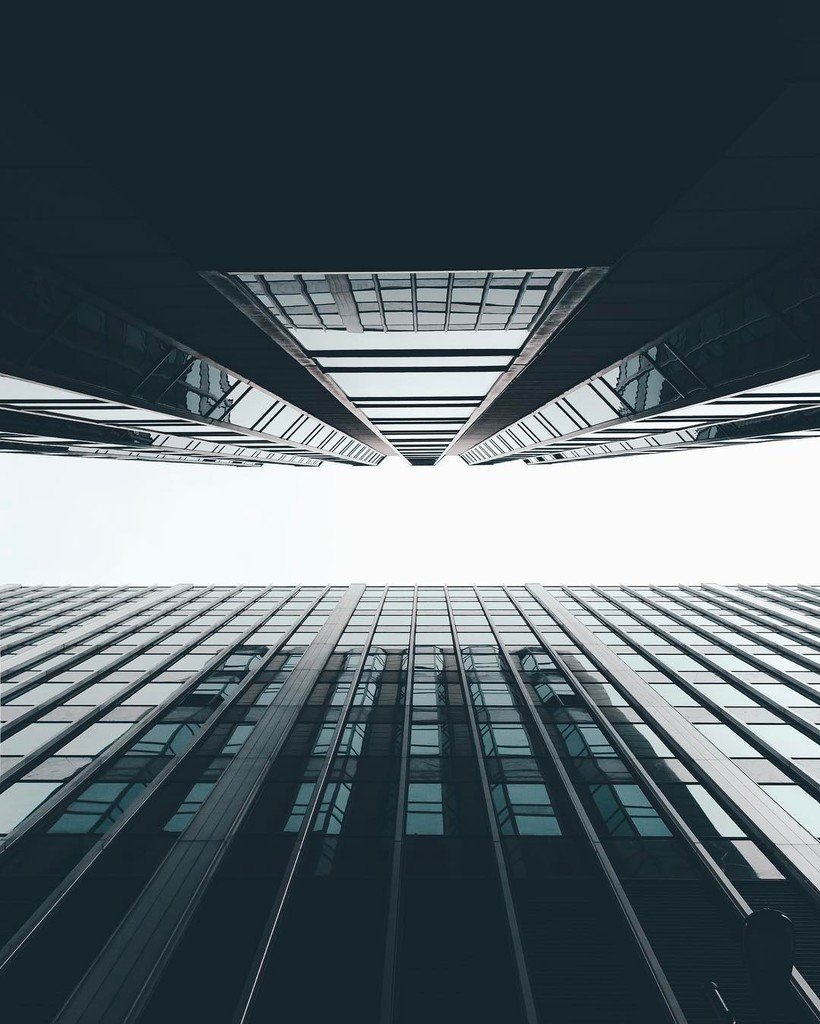 The sky's the limit.
•
•
•
#lensculture #aov#urbanaisle #CreateExplore #cityslickers #fata… ift.tt/2lu3EWm