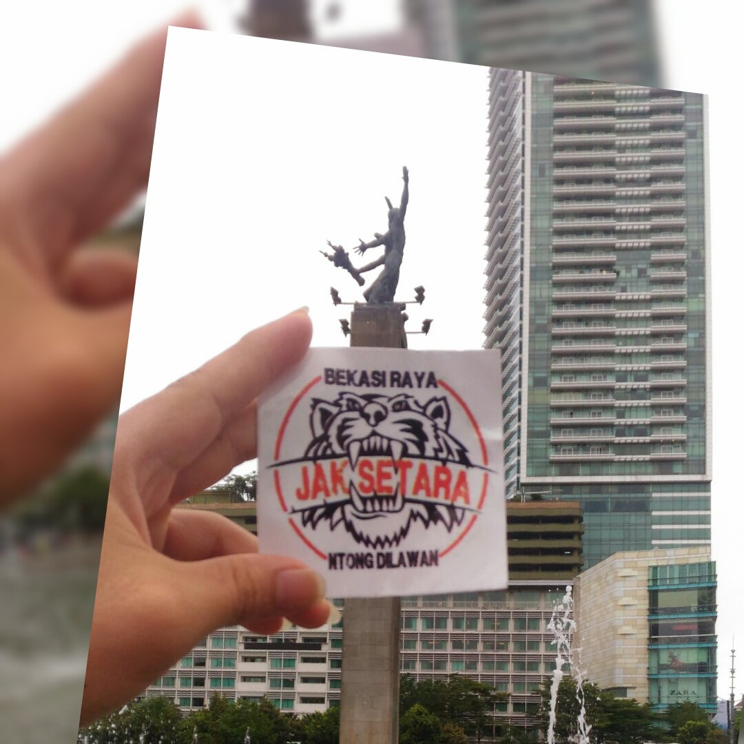 #Sajete Jak
 slmat pagi smoga kalian dalam keadaan sehat ...amien