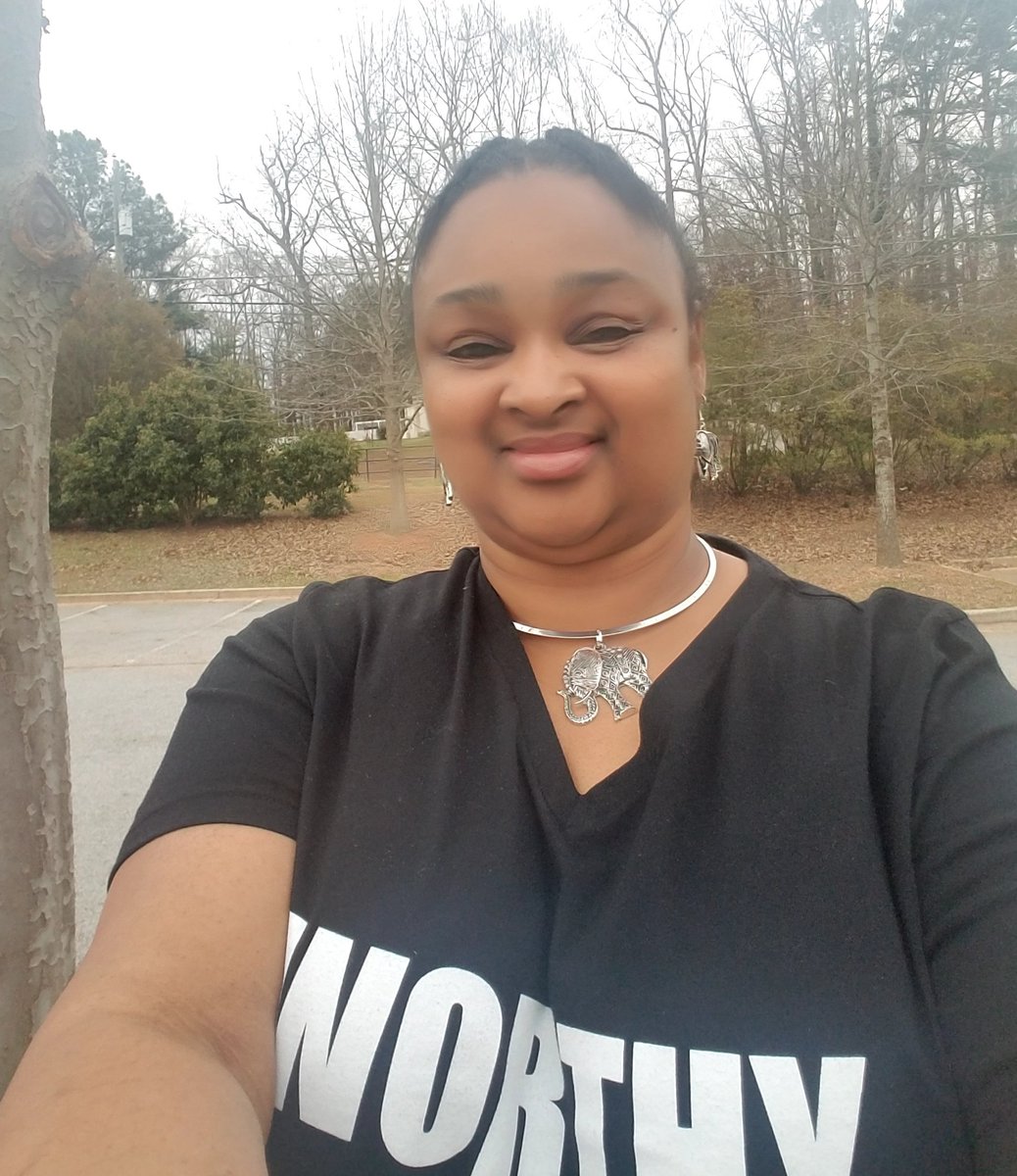 penscribed's tweet photo. #worthy @indiaarie I love my shirt. Thank you for your vision and intentionality. #UnpluckableMe https://t.co/458p9NqdYE