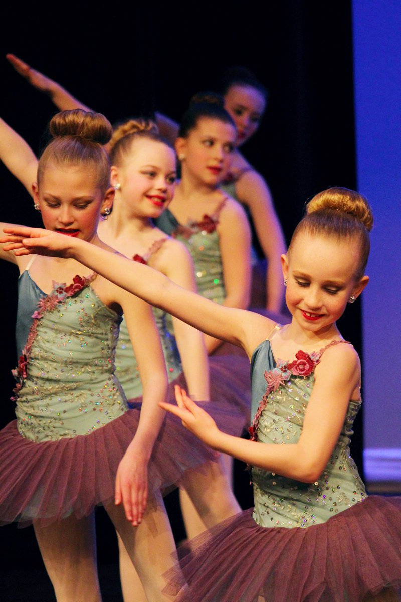 EditorCreative's tweet photo. March Issue of #Creative Connections AB is out. #Stageworks Academy #NoLimits Showcase, #MaryPoppins and #Telharmonium. http//creativeab.ca https://t.co/ZUla05HeLc