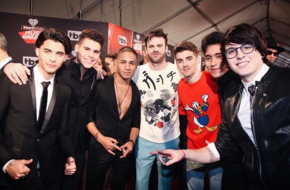 sonymusic's tweet photo. Now THAT'S a collaboration we'd love to see 👍🏼 @CNCOmusic x @TheChainsmokers #iHeartAwards https://t.co/5ZG5ek1wMz