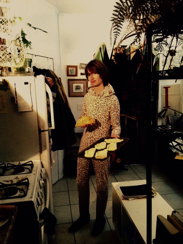 celebrated #StPiransDay in #Brooklyn-- made the one + ONLY pasties-not-a-legit-cornish-pasty outside of #Kernow  
1st Tweet Best Thought