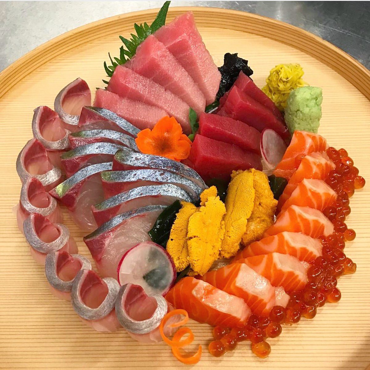 LAFoodFest's tweet photo. This is what #SundayFunday dreams are made of! We're diving in mouth first at Aburiya Raku. ππ #westhollywood #letsgetfishy pc:@weavermatt82 https://t.co/ylGvXrTEgz