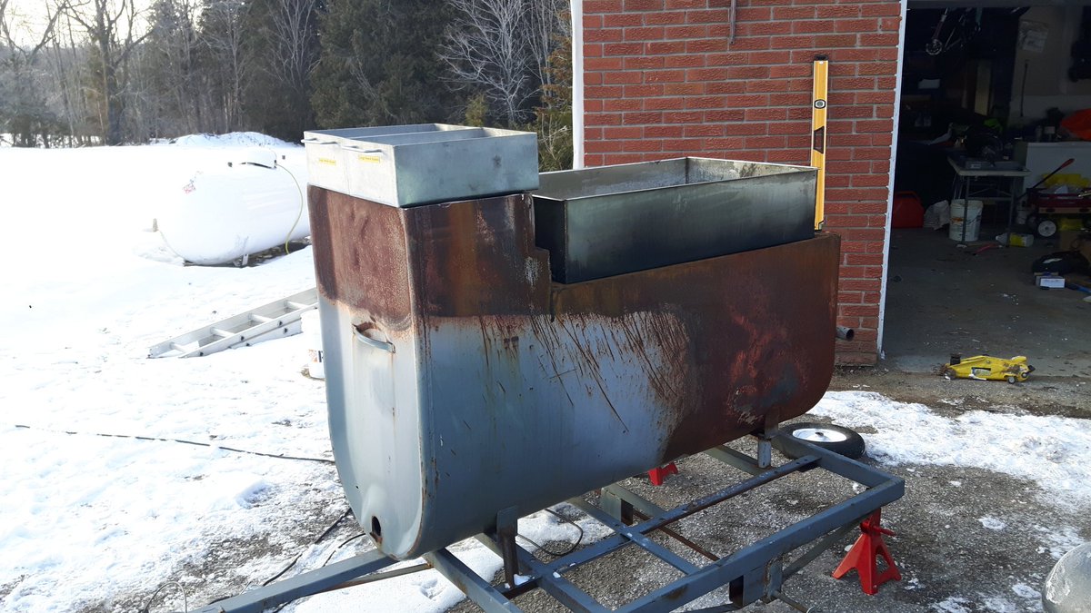 tenwattandrew's tweet photo. Fitting up the warming pans (free) and adding dual exhaust. Maybe #Syrup2017 will go a bit easier. 😂😂 https://t.co/OJLJIYfz4L
