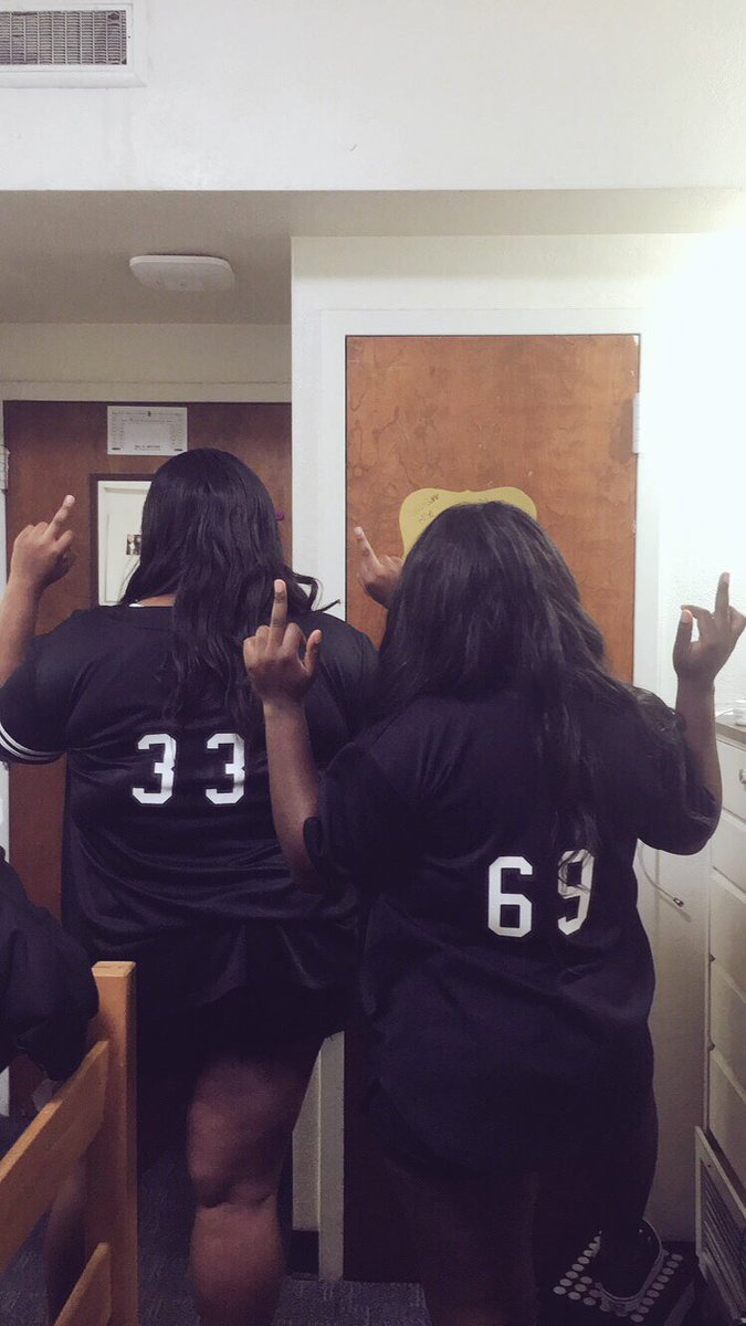 its_jnizzle's tweet image. #TheFinal4 ✨🖤