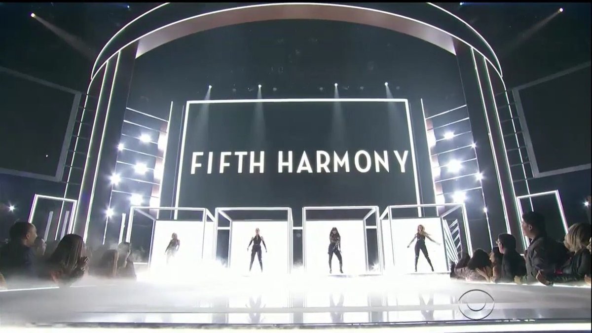 Updates5HVote's tweet image. NÃO PAREM DE VOTAR VAMOS FALTA MUITO POUCO PRA VOTAÇÃO ACABAR 
LAST DAY HARMOS 
#Harmonizers #BestFanArmy #iHeartAwards