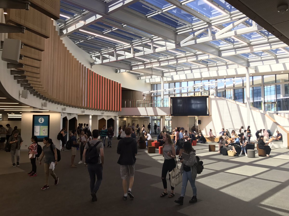 MisterTaxman's tweet photo. Wow! How good does the new enclosure at @Deakin Burwood Campus look? The students seem to love it. #nofilter #ThinkYoung #ThinkDeakin https://t.co/Lqi5DavXHD